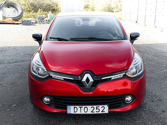 Renault Clio 8 of 16