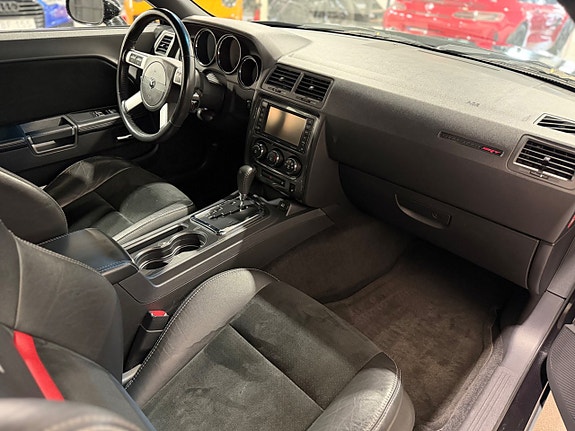Dodge Challenger 11 of 11