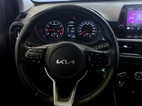 Kia Picanto 9 of 17