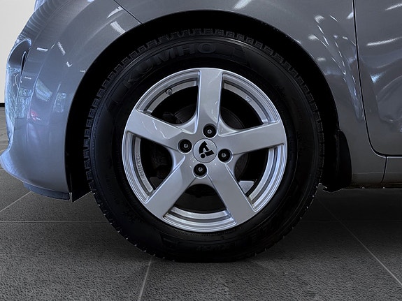 Kia Picanto 17 of 17
