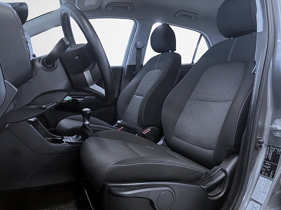 Kia Picanto 6 of 17