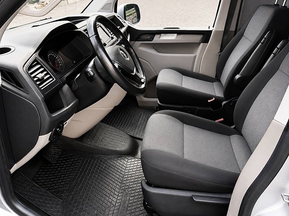 Volkswagen Transporter 9 of 12