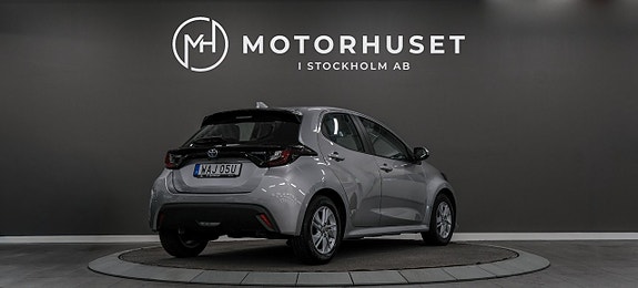 Toyota Yaris 6 of 19