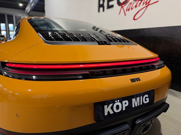 Porsche 911 Carrera 4 GTS 7 of 23