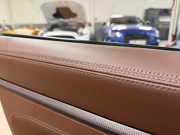 Porsche 911 Carrera 4 GTS 20 of 23