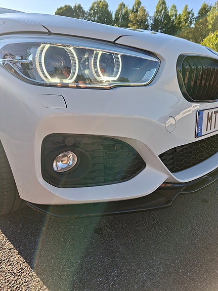 BMW 116d 3 of 5