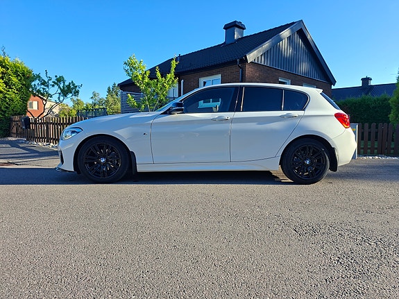BMW 116d 4 of 5