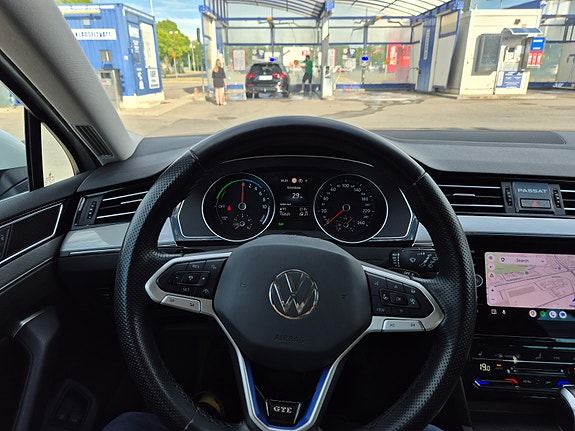 Volkswagen Passat 17 of 17