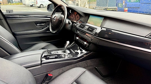 BMW 520d 14 of 18
