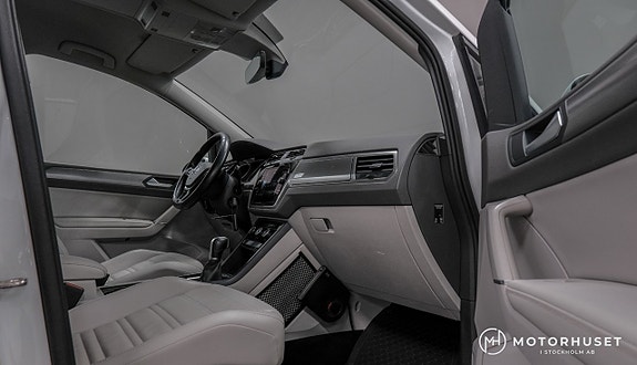 Volkswagen Touran 9 of 20