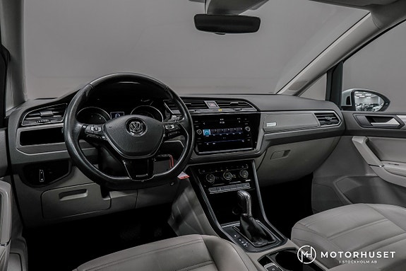 Volkswagen Touran 8 of 20