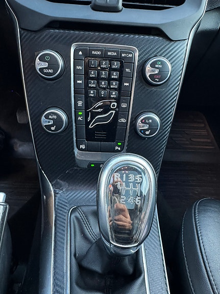 Volvo V40 8 of 10