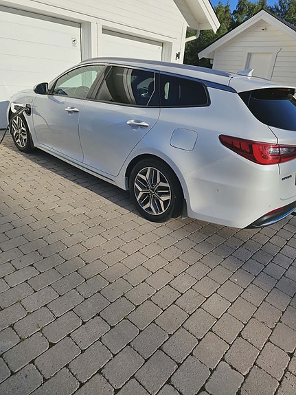Kia Optima 4 of 5