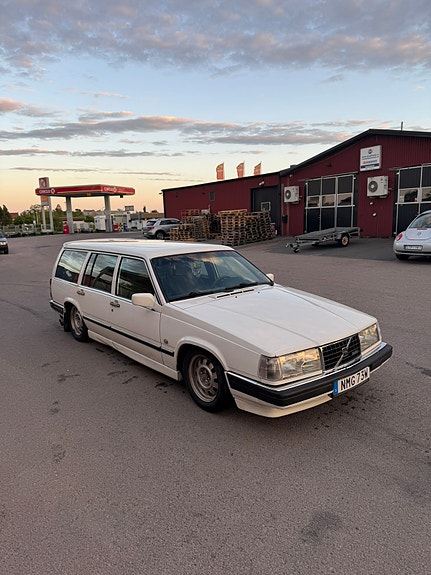Volvo 940 3 of 5