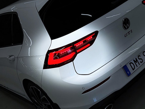 Volkswagen Golf VIII 26 of 29