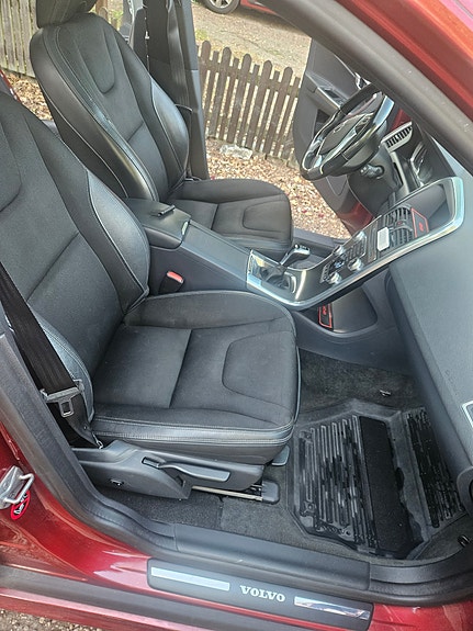Volvo XC60 7 of 8