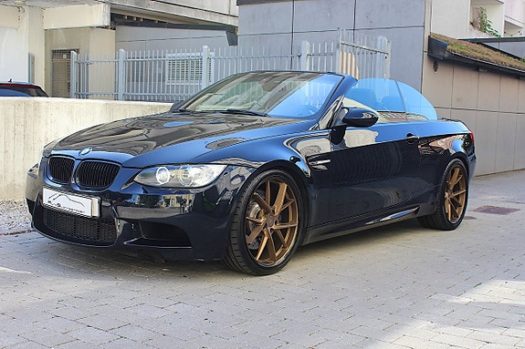 BMW M3 2 of 5