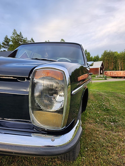 Mercedes-Benz 6 of 11