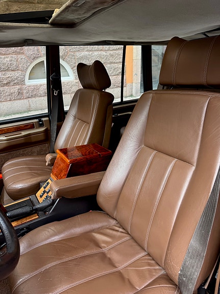 Land Rover Range Rover 6 of 12