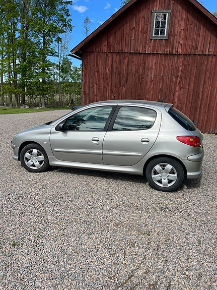 Peugeot 206 4 of 5