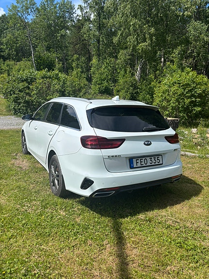 Kia Ceed 2 of 4
