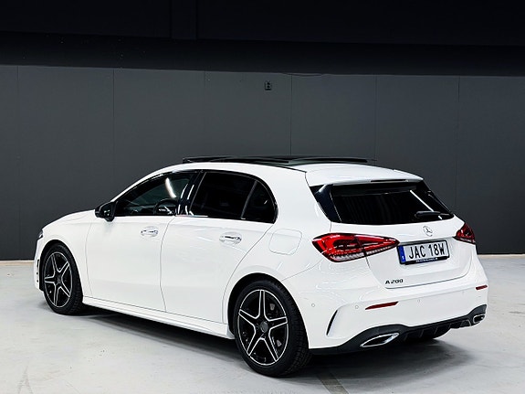 Mercedes-Benz A200 3 of 5