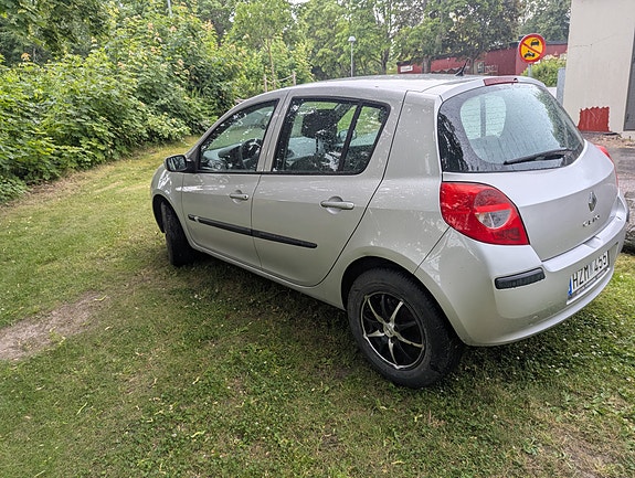Renault Clio 4 of 8