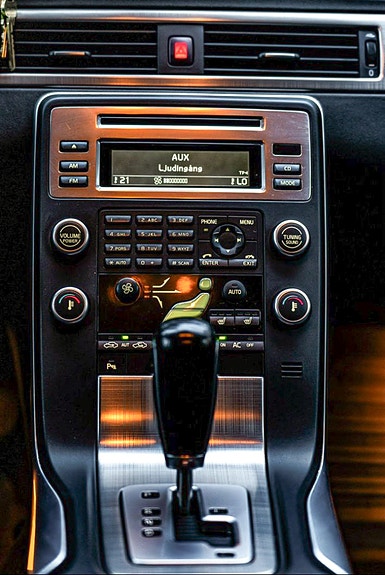 Volvo S80 9 of 14