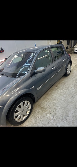 Renault Megane II 4 of 5