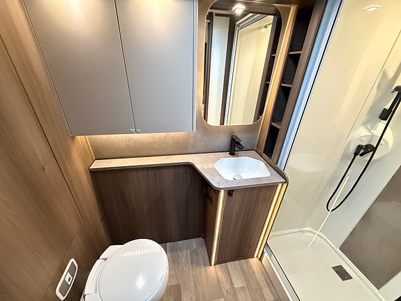 KABE Imperial 8 of 13