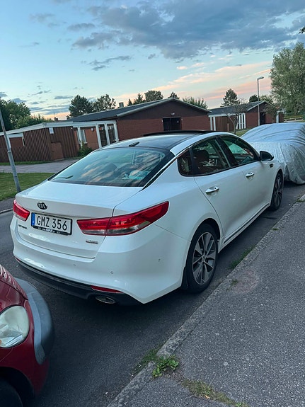 Kia Optima 4 of 5