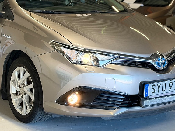 Toyota Auris 3 of 25