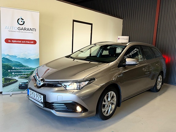 Toyota Auris 9 of 25