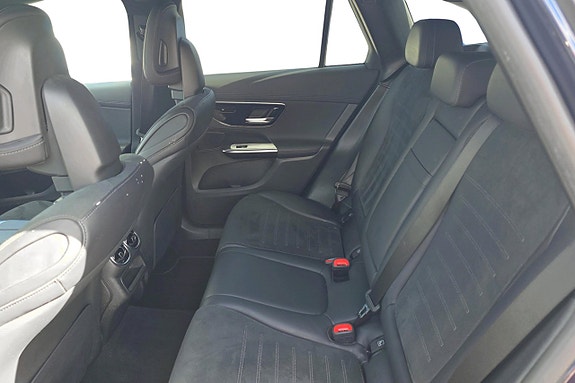 Mercedes-Benz GLC300 e 10 of 10