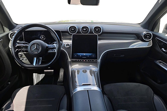 Mercedes-Benz GLC300 e 5 of 5