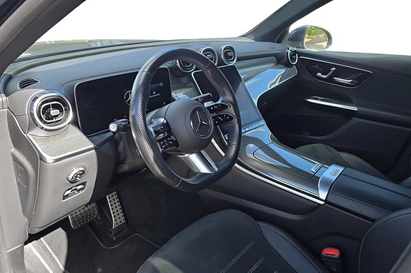 Mercedes-Benz GLC300 e 8 of 10