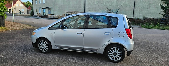 Mitsubishi Colt 3 of 5