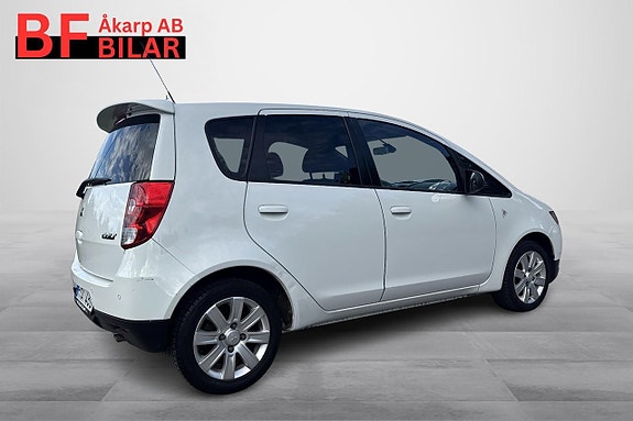 Mitsubishi Colt 6 of 16