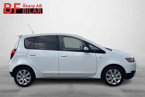 Mitsubishi Colt 5 of 16