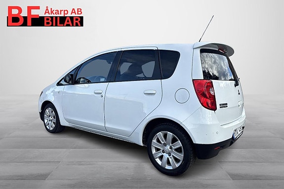 Mitsubishi Colt 7 of 16