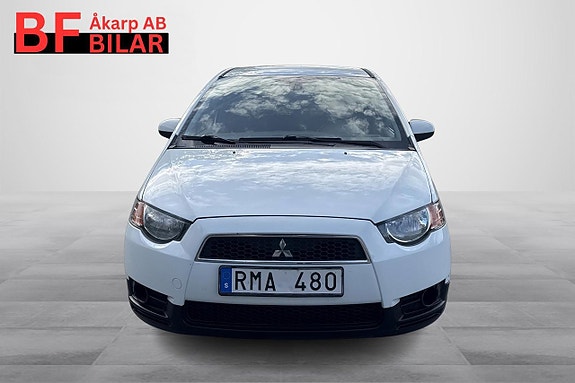 Mitsubishi Colt 3 of 5
