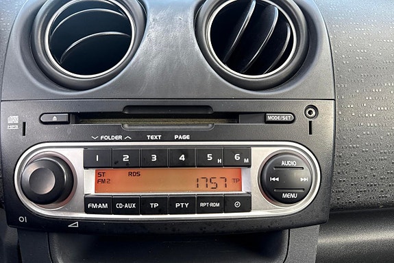 Mitsubishi Colt 15 of 16