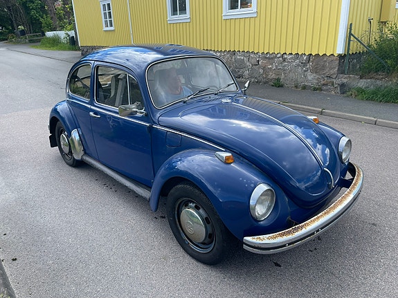 Volkswagen 1302 3 of 5