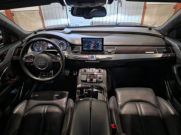 Audi S8 20 of 30