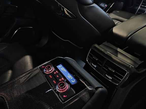 Audi S8 24 of 30