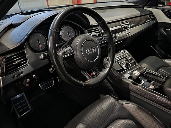 Audi S8 15 of 30