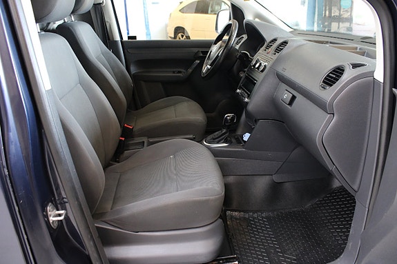 Volkswagen Caddy Maxi 9 of 11
