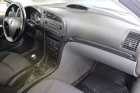 Saab 9-3 11 of 12