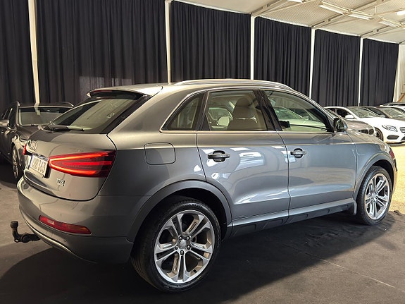 Audi Q3 4 of 5