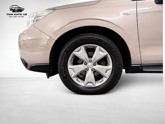 Subaru Forester 3 of 5